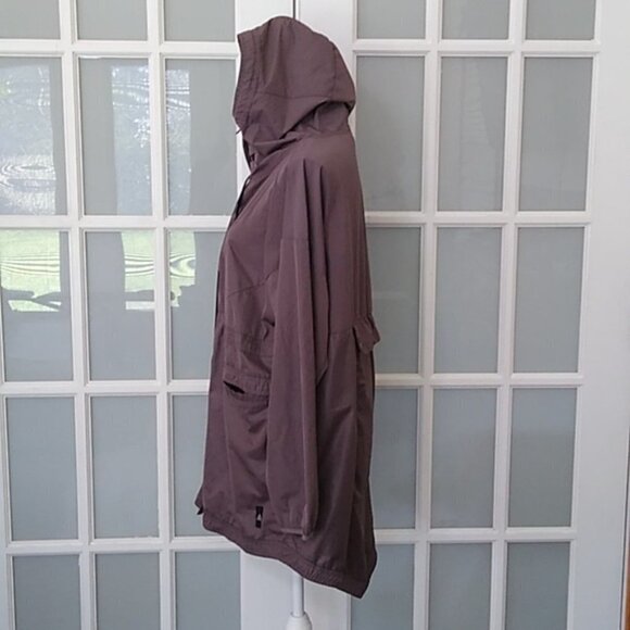 REEBOK Training Supply Parka Jacket Windbreaker Almost Grey Size Medium - Picture 7 of 16